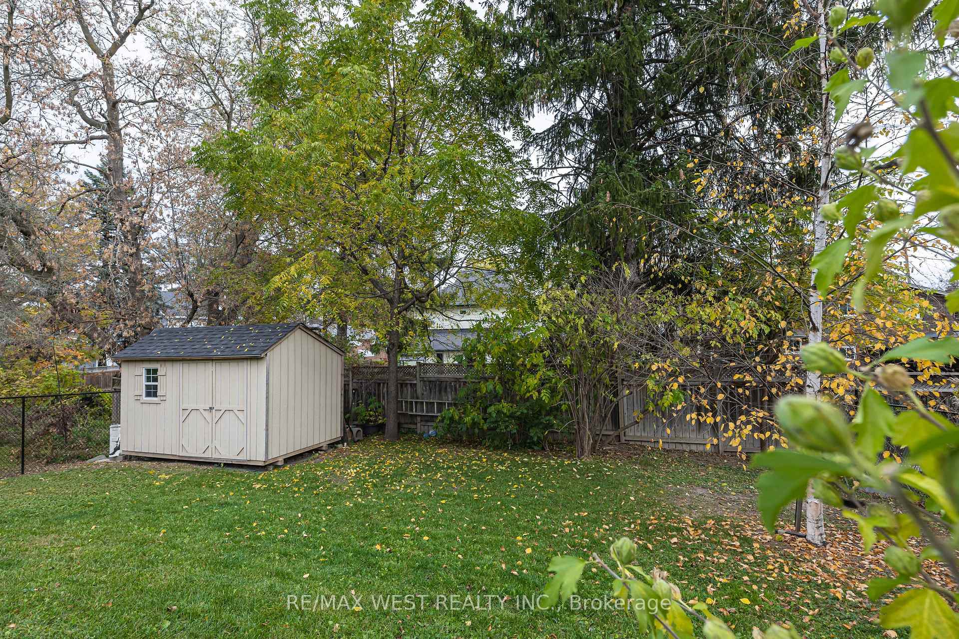 Photo 39 of 201 Bigelow Street, Scugog, Port Perry — HOMEH