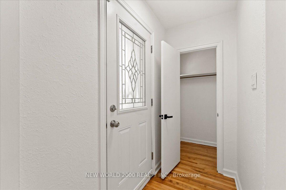 Photo 5 of 144 Rodgers Road, Hamilton, Bartonville — HOMEH