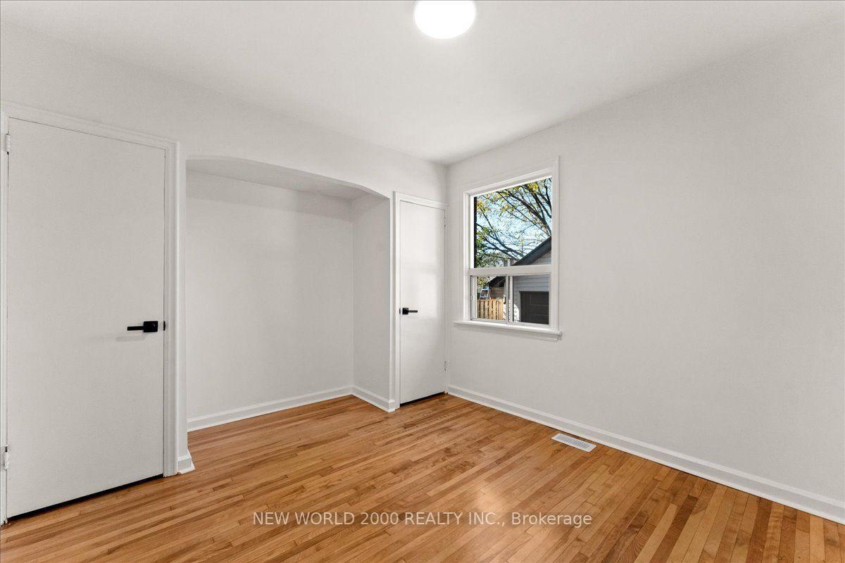 Photo 10 of 144 Rodgers Road, Hamilton, Bartonville — HOMEH