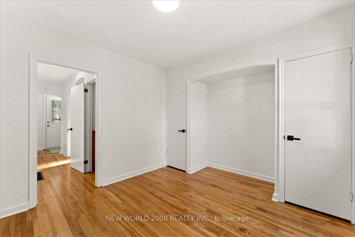 Photo 11 of 144 Rodgers Road, Hamilton, Bartonville — HOMEH