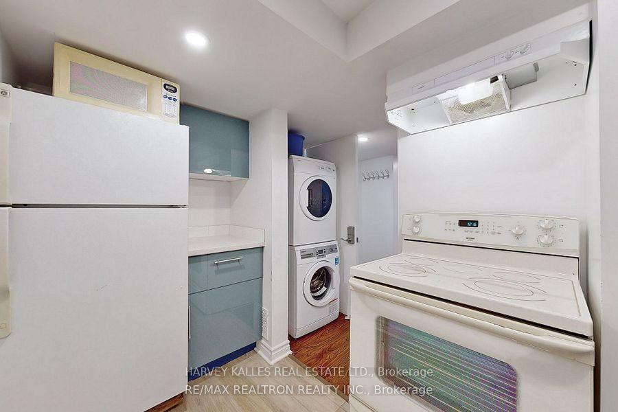 Photo 3 of Unit Lower, 142 Combe Avenue, North York, Bathurst Manor — HOMEH
