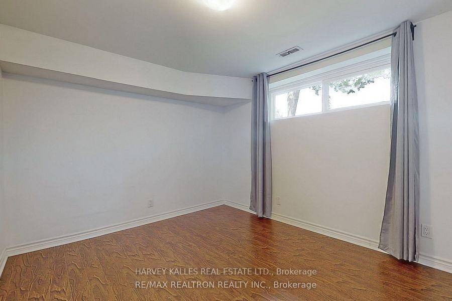 Photo 10 of Unit Lower, 142 Combe Avenue, North York, Bathurst Manor — HOMEH