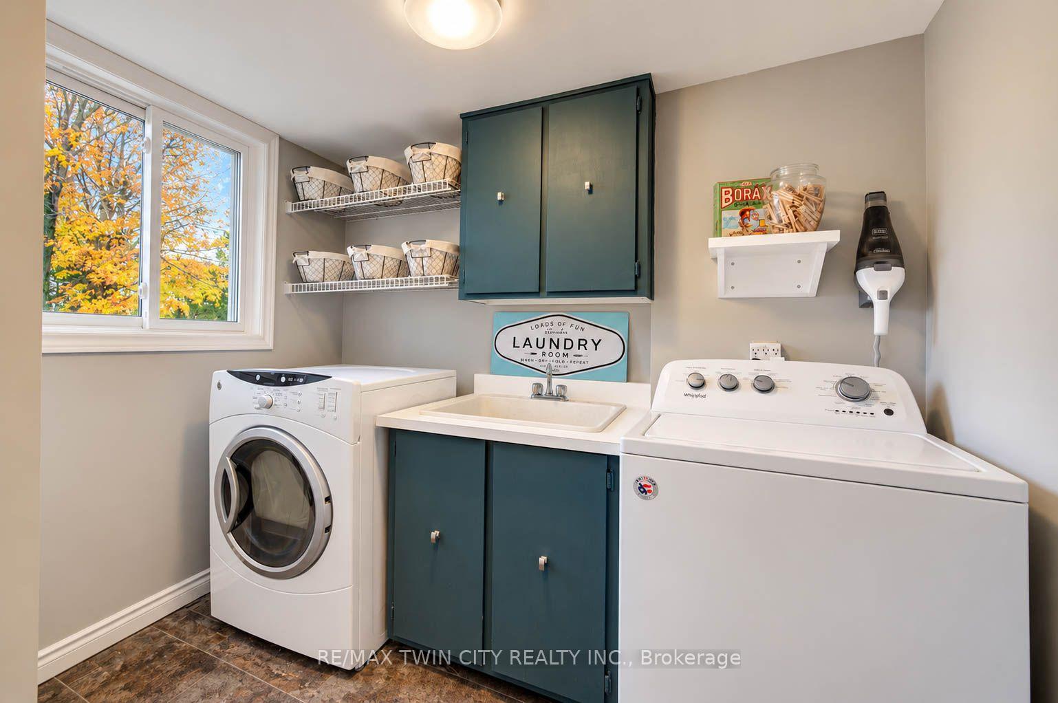 Photo 7 of 63 Winding Way, Kitchener, Forest Heights — HOMEH