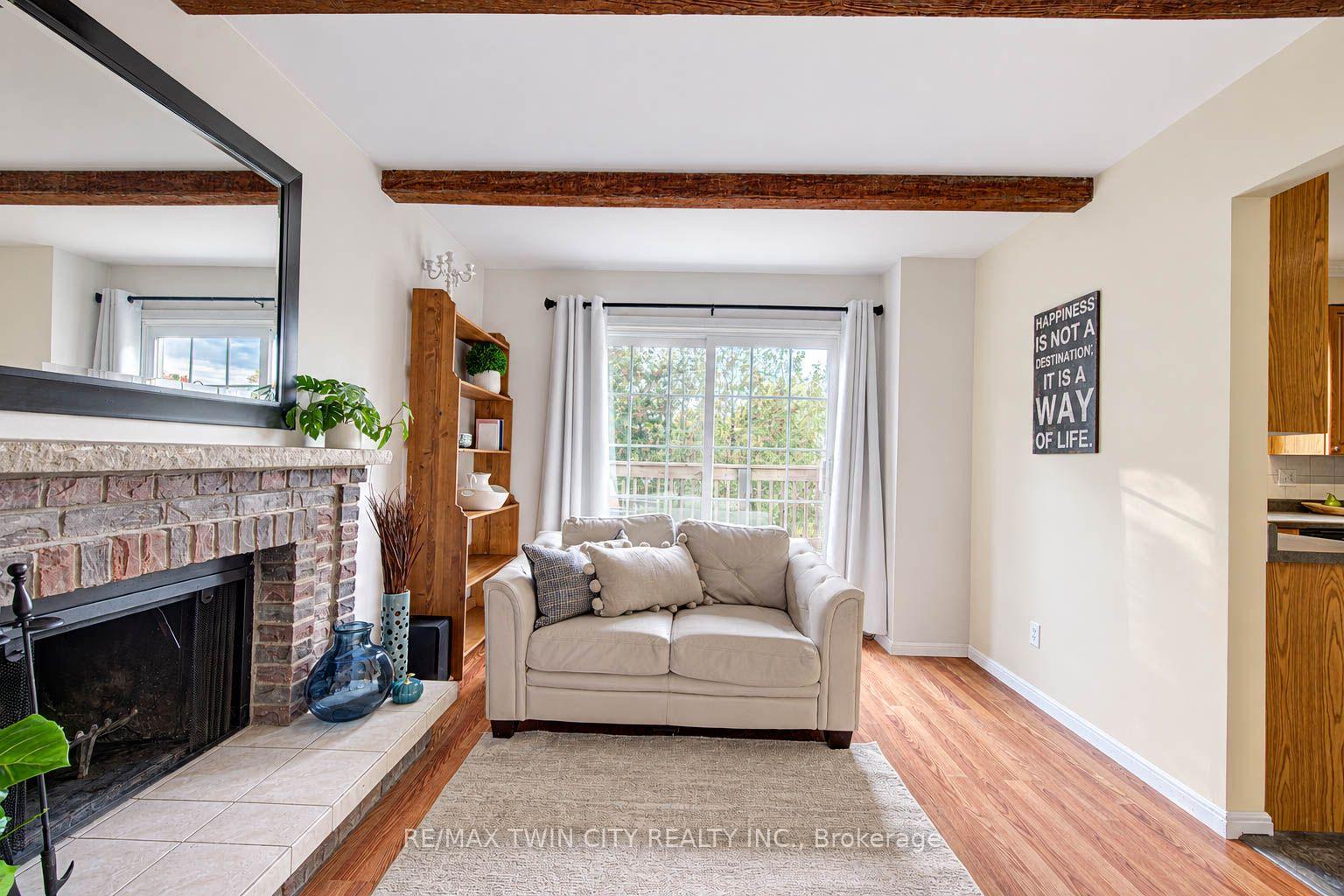 Photo 17 of 63 Winding Way, Kitchener, Forest Heights — HOMEH
