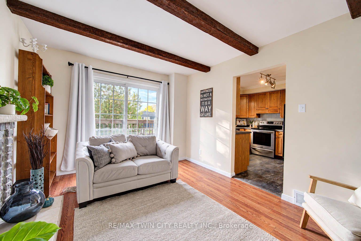 Photo 18 of 63 Winding Way, Kitchener, Forest Heights — HOMEH