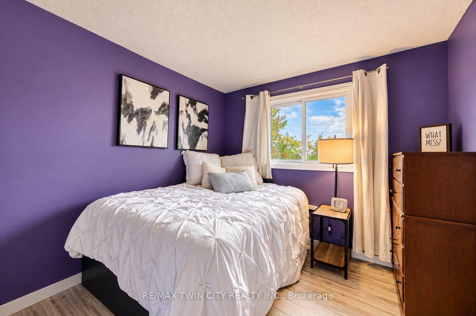 Photo 20 of 63 Winding Way, Kitchener, Forest Heights — HOMEH