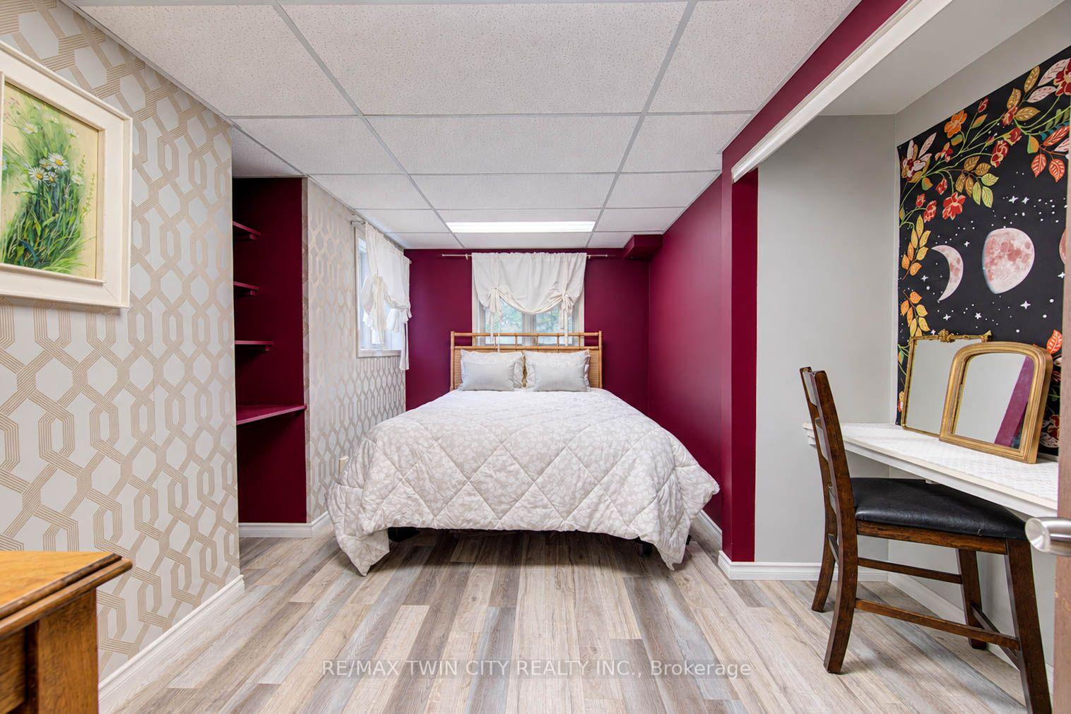 Photo 31 of 63 Winding Way, Kitchener, Forest Heights — HOMEH