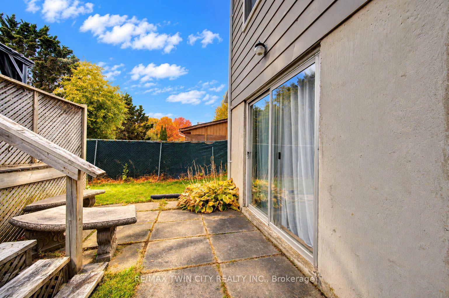 Photo 35 of 63 Winding Way, Kitchener, Forest Heights — HOMEH