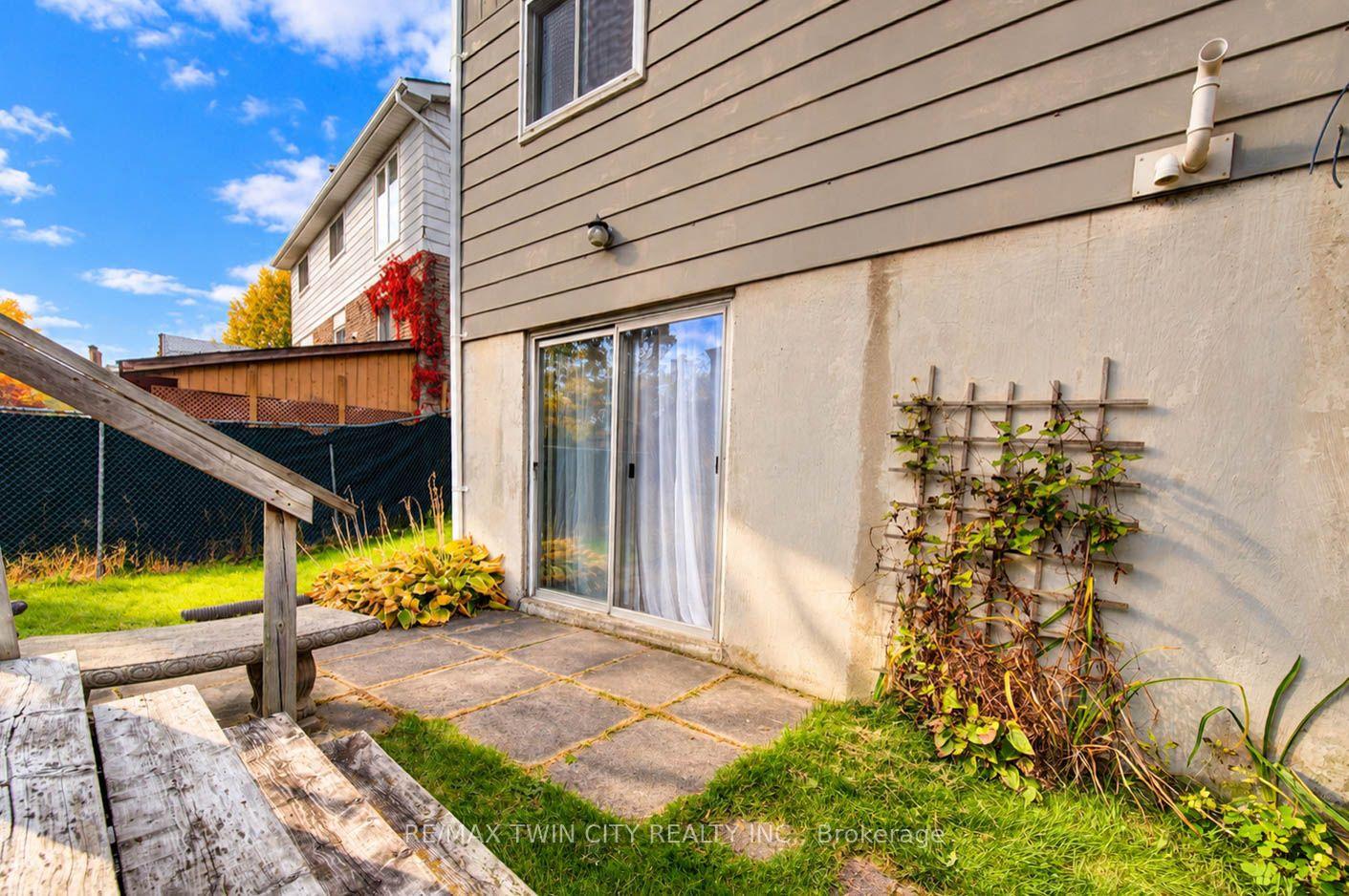 Photo 36 of 63 Winding Way, Kitchener, Forest Heights — HOMEH