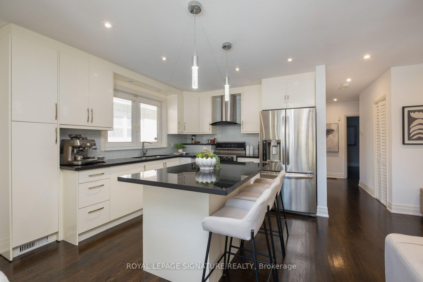 Photo 5 of 47 Tedford Drive, Scarborough, Wexford-Maryvale — HOMEH
