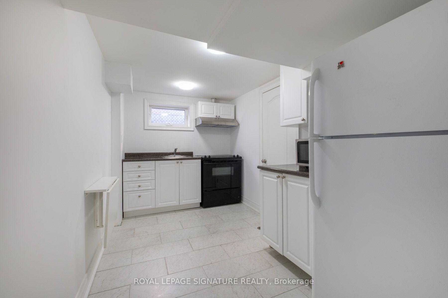 Photo 28 of 47 Tedford Drive, Scarborough, Wexford-Maryvale — HOMEH