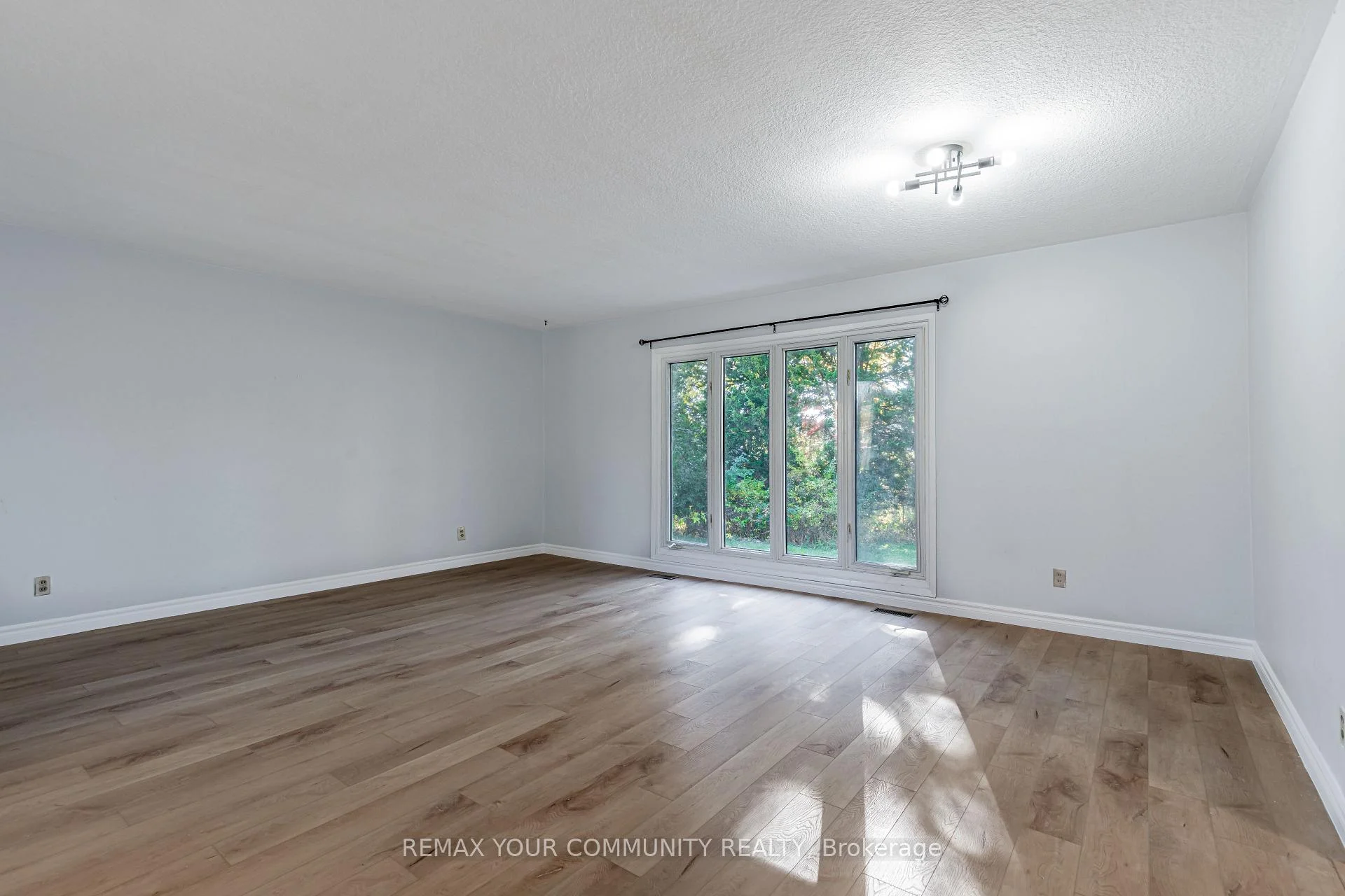Photo 25 of Unit Main, 98 Wigmore Drive, North York, Victoria Village — HOMEH