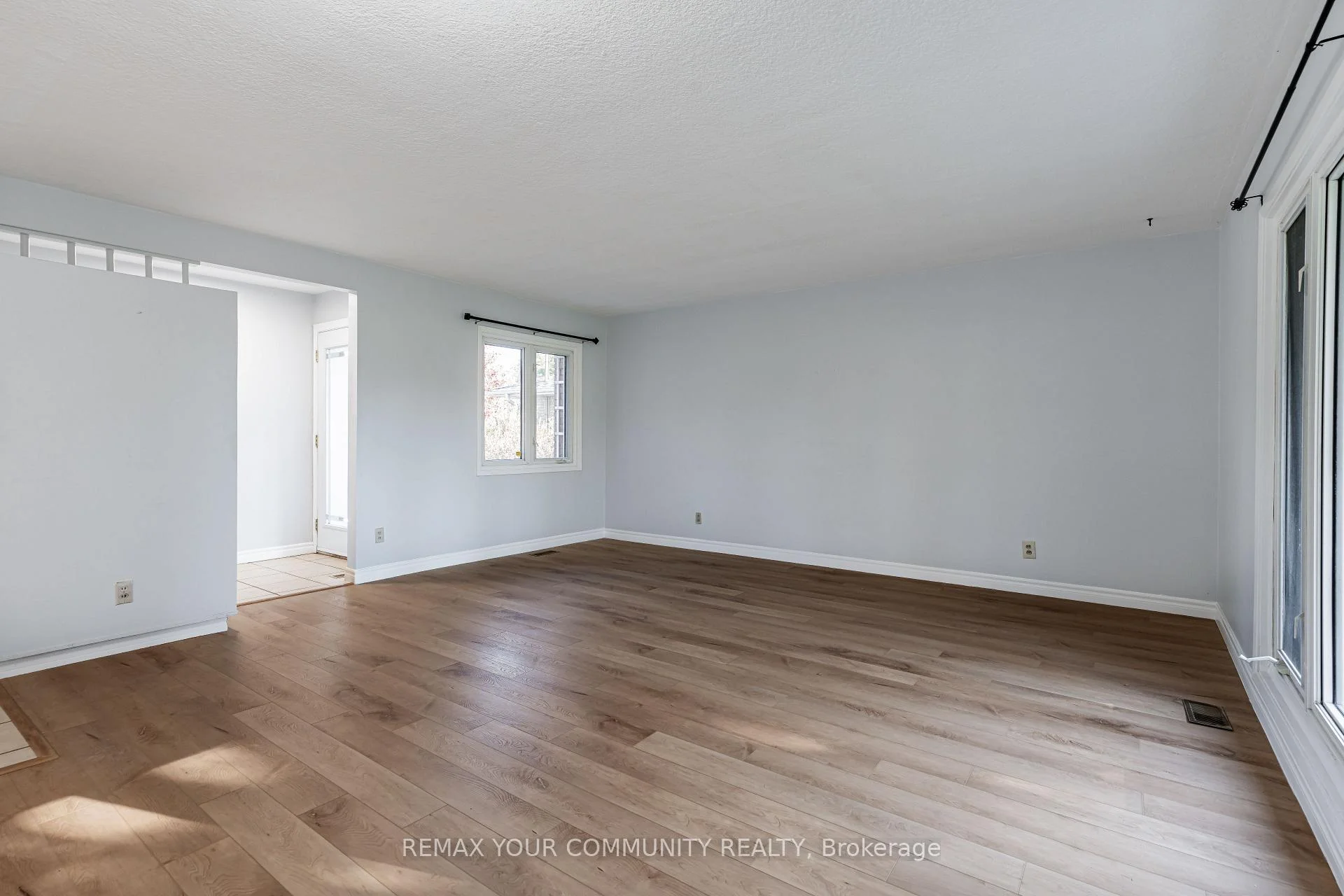 Photo 31 of Unit Main, 98 Wigmore Drive, North York, Victoria Village — HOMEH