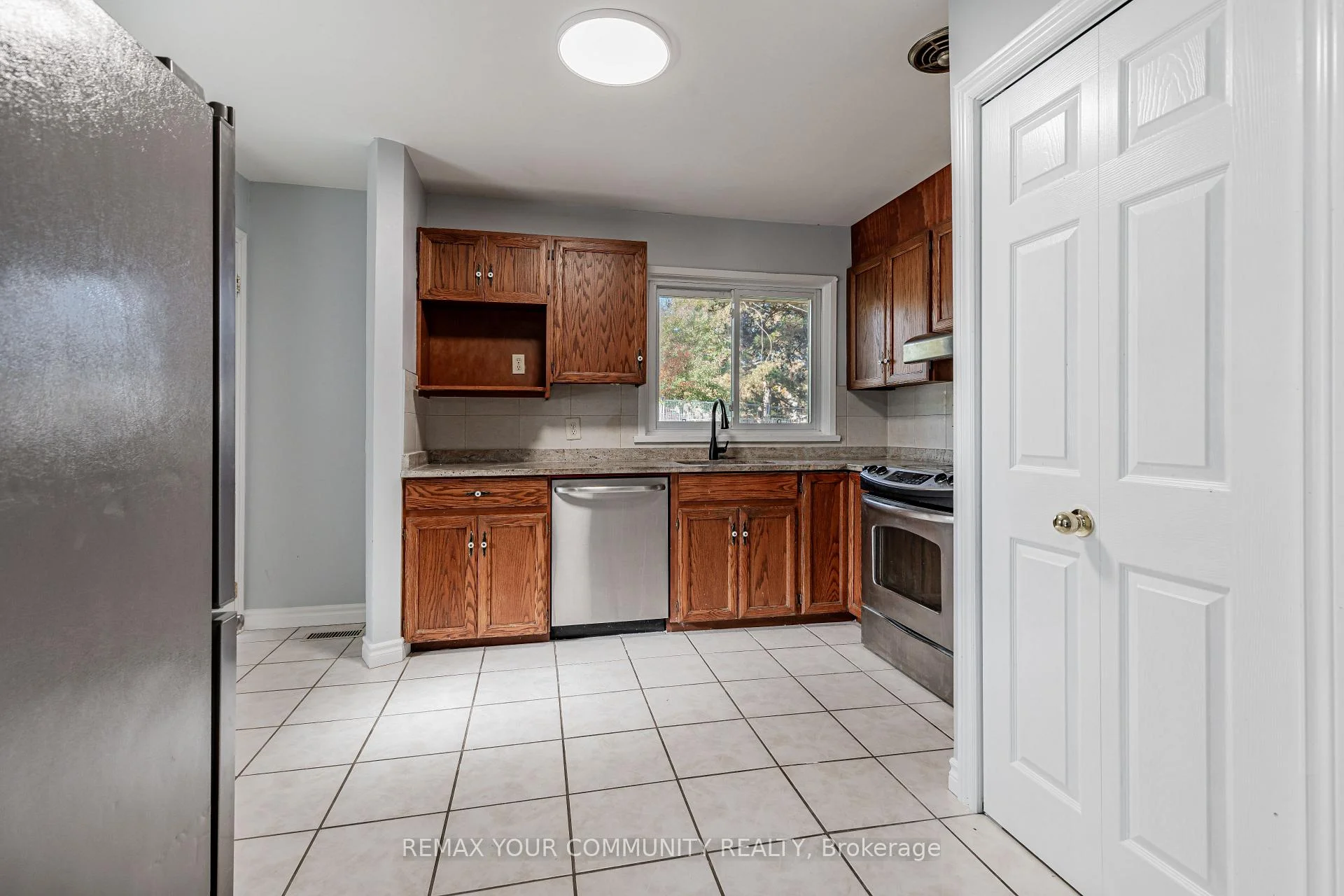 Photo 40 of Unit Main, 98 Wigmore Drive, North York, Victoria Village — HOMEH