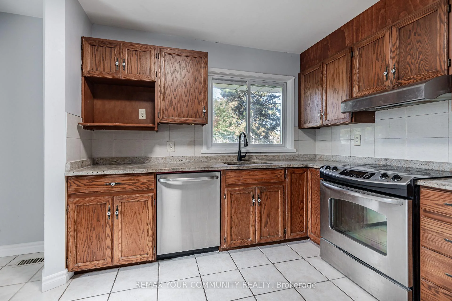 Photo 41 of Unit Main, 98 Wigmore Drive, North York, Victoria Village — HOMEH