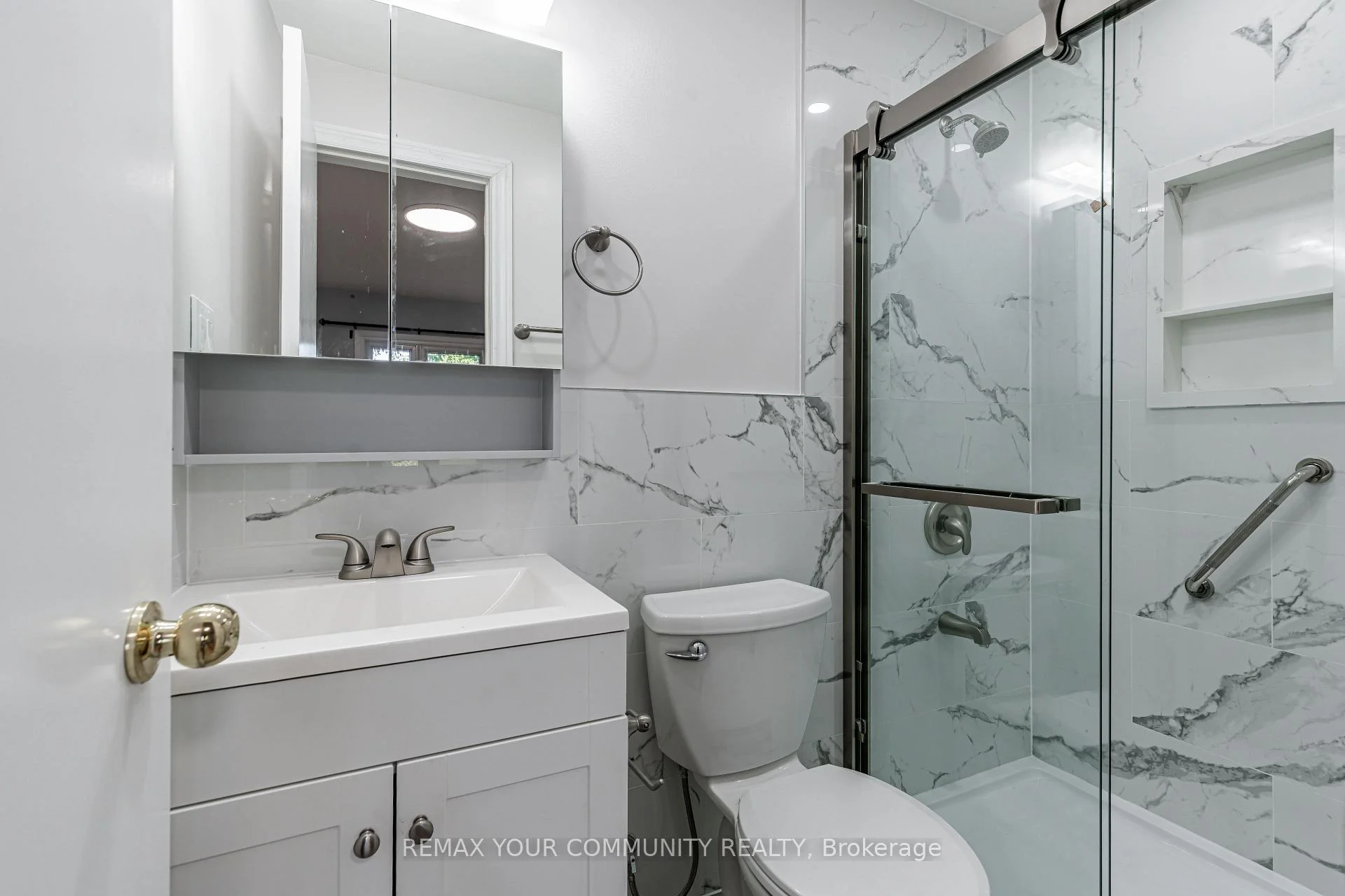 Photo 54 of Unit Main, 98 Wigmore Drive, North York, Victoria Village — HOMEH