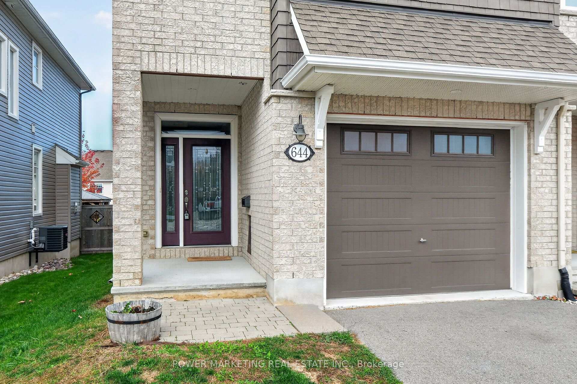 Photo 2 of 644 Cartographe Street, Ottawa, Camelot — HOMEH