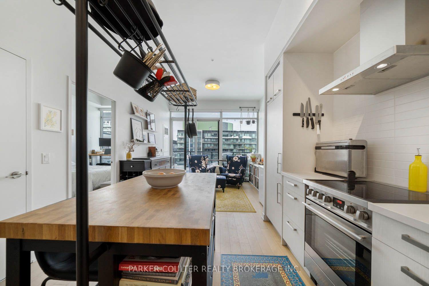 Photo 3 of Unit S810, 455 Front Street E, Toronto, Waterfront Communities — HOMEH