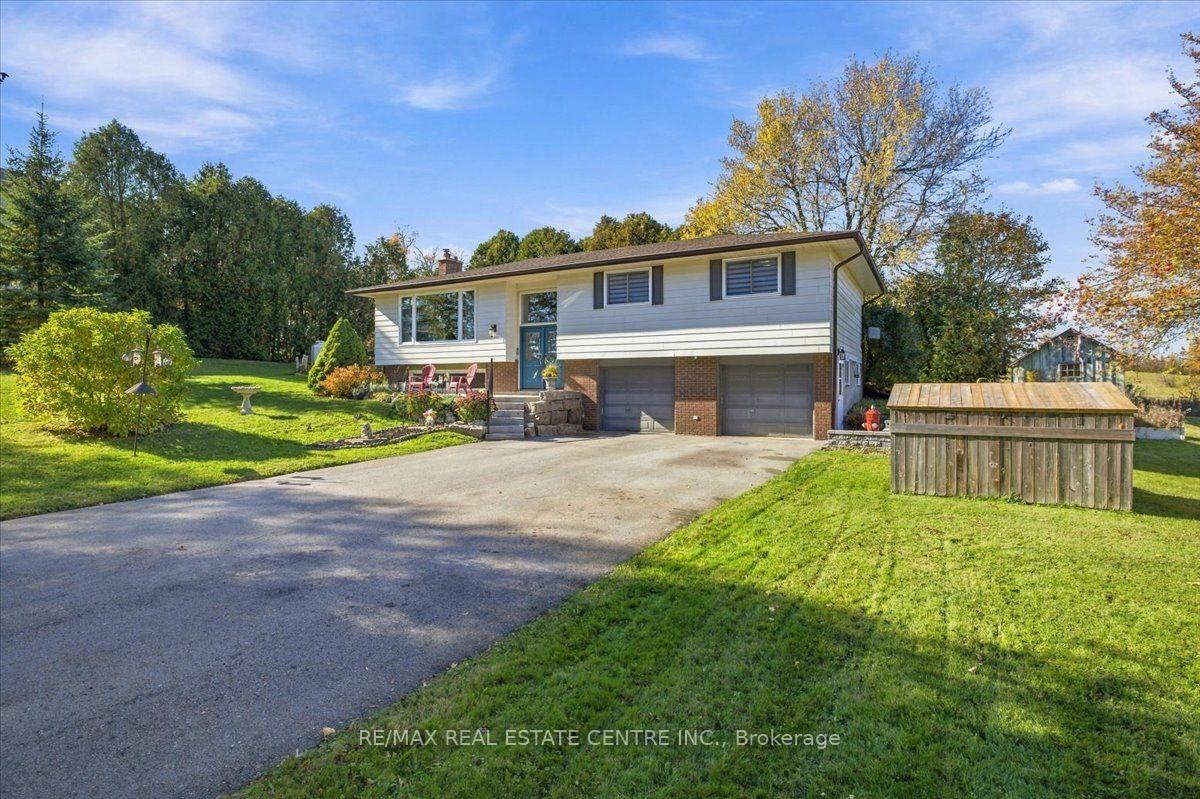 Photo 2 of 9032 32 Nd Side Road, Halton Hills, Acton — HOMEH