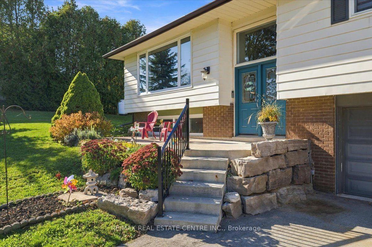 Photo 4 of 9032 32 Nd Side Road, Halton Hills, Acton — HOMEH