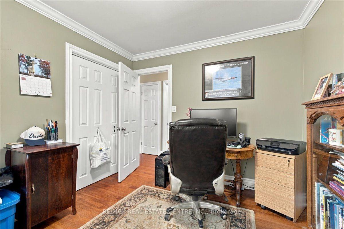 Photo 23 of 9032 32 Nd Side Road, Halton Hills, Acton — HOMEH