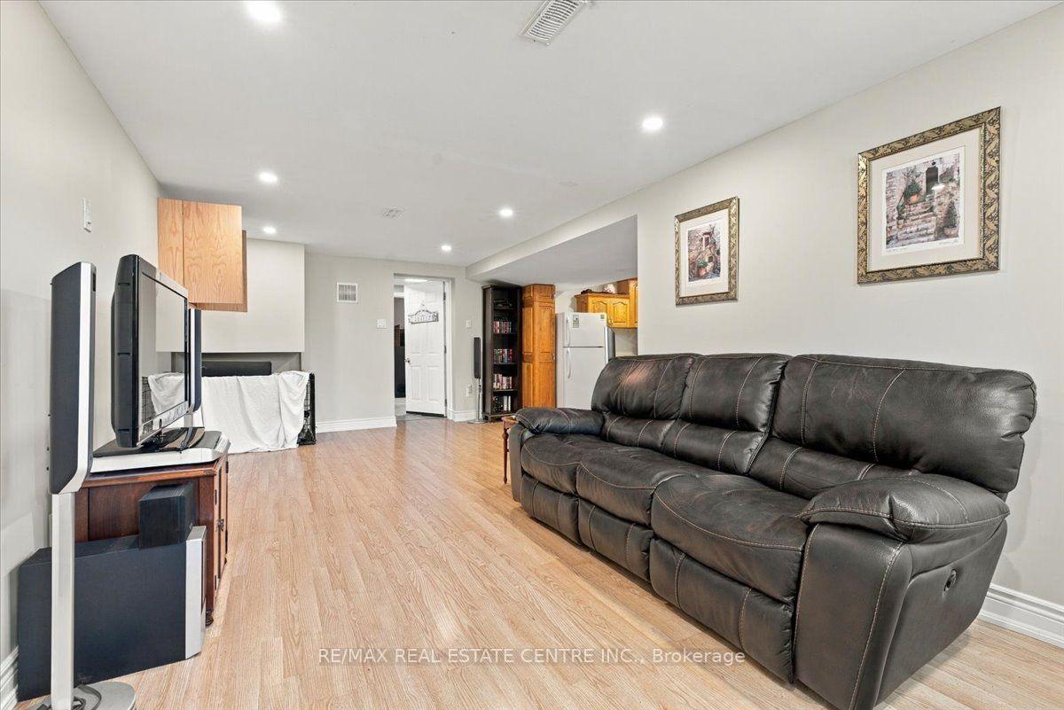 Photo 32 of 9032 32 Nd Side Road, Halton Hills, Acton — HOMEH
