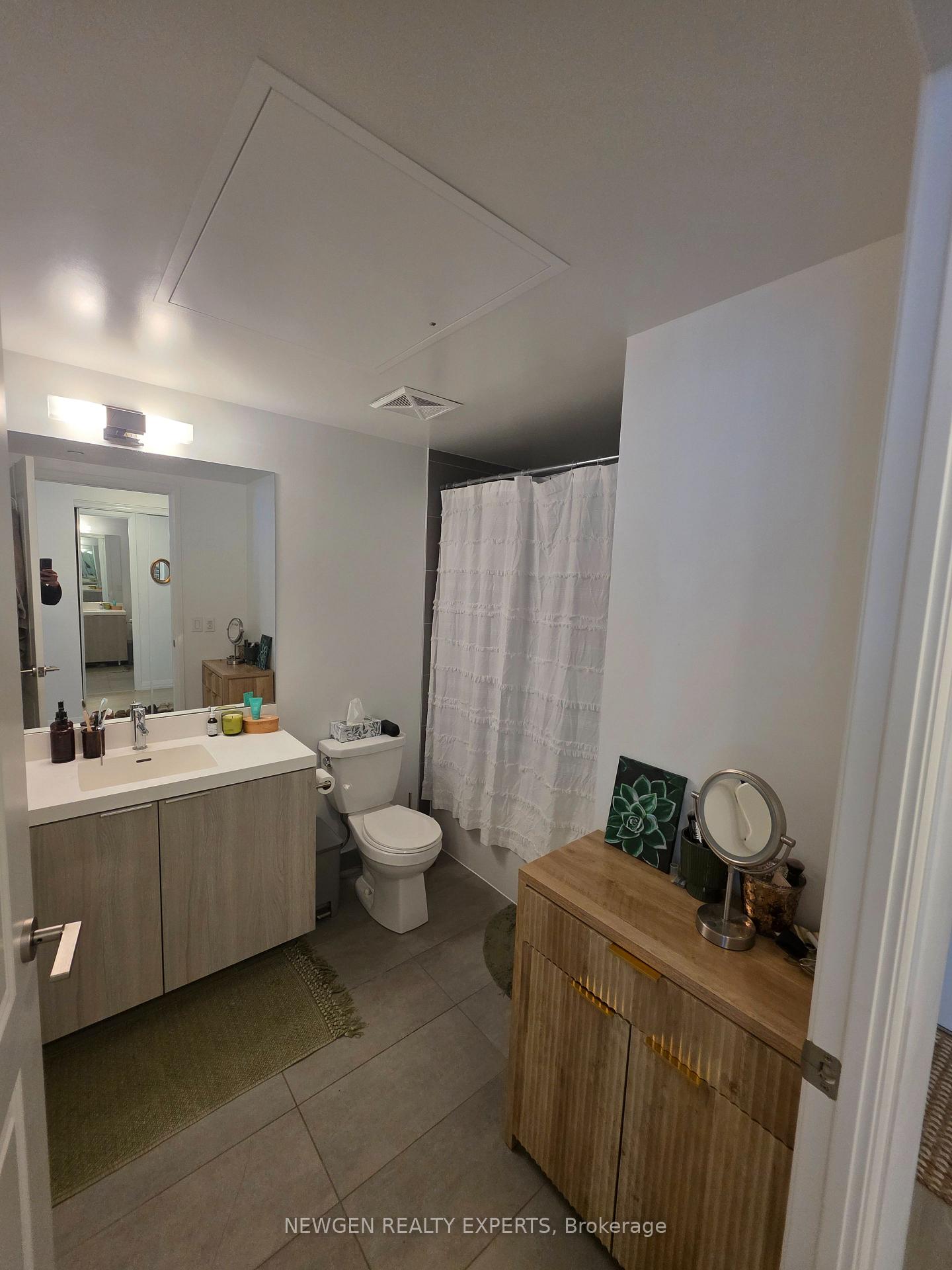 Photo 13 of Unit 3025, 28 Widmer Street, Toronto, Waterfront Communities — HOMEH