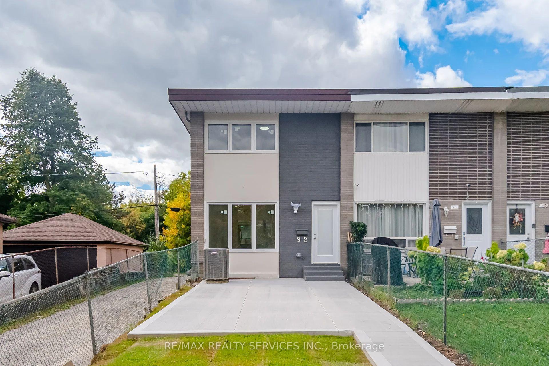 Photo of 92 Corby Crescent