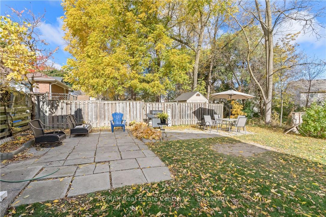 Photo 8 of 17 Academy Road, Halton Hills, Georgetown — HOMEH
