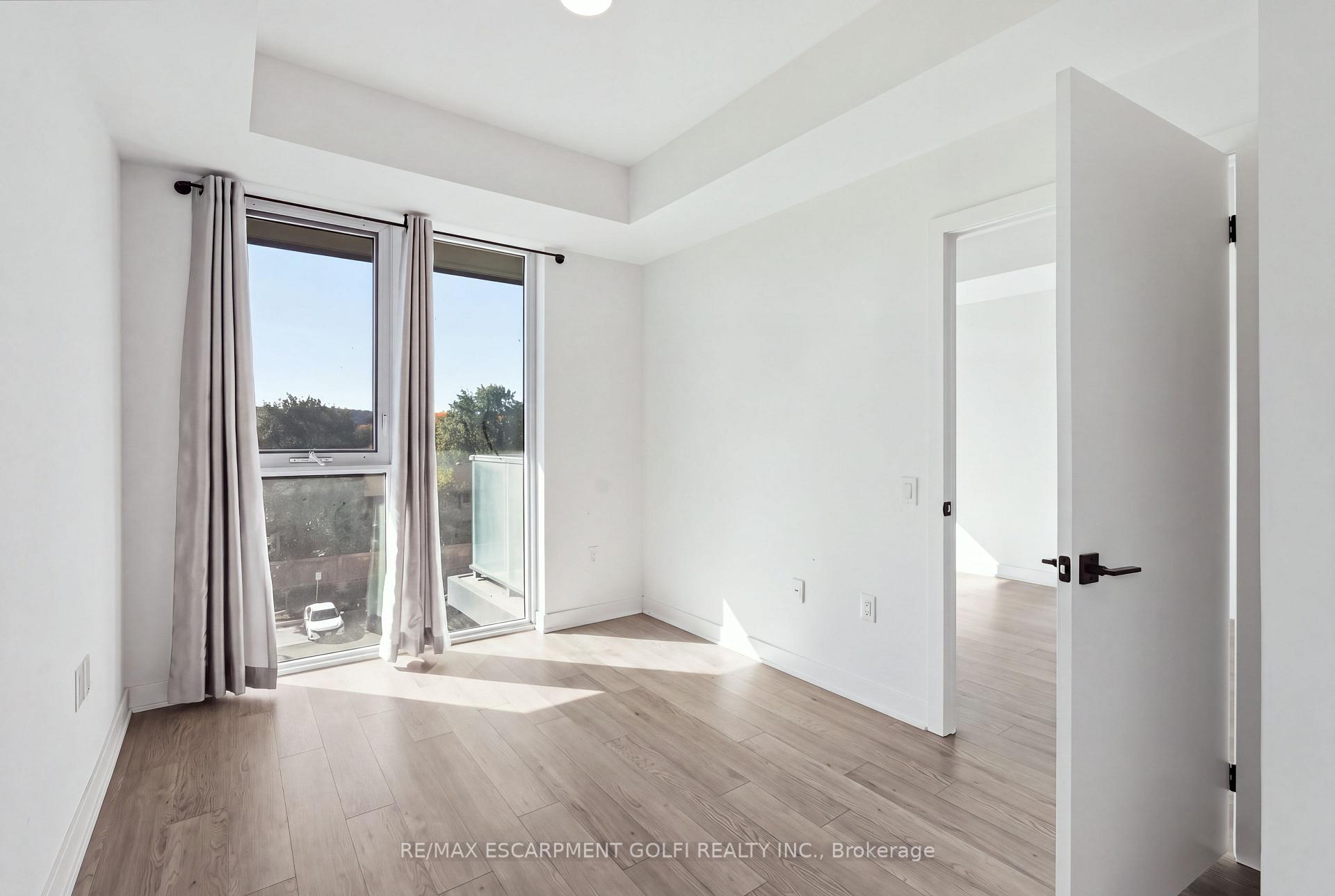 Photo 17 of Unit 302, 2782 Barton Street E, Hamilton, Riverdale — HOMEH