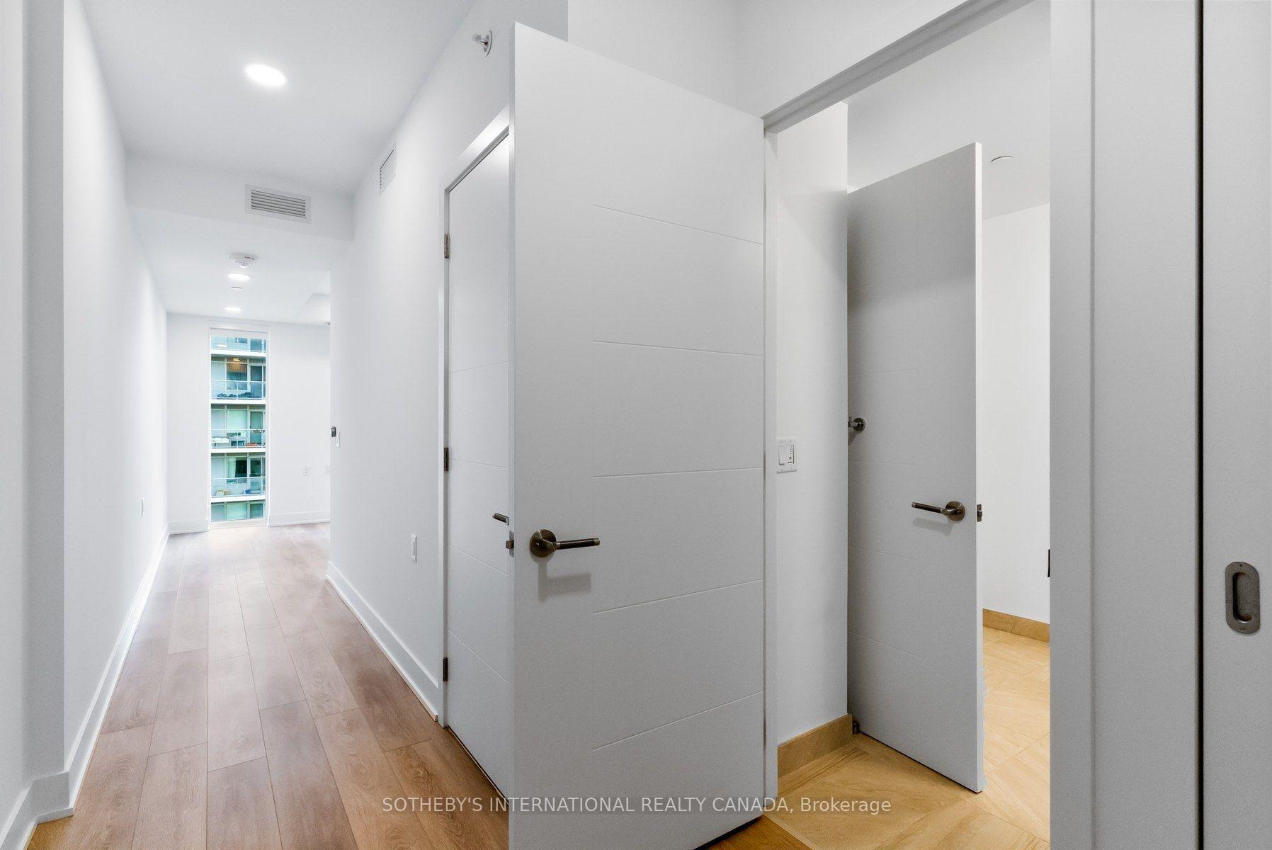 Photo 1 of Unit 3301, 200 Redpath Avenue, Toronto, Mount Pleasant East — HOMEH