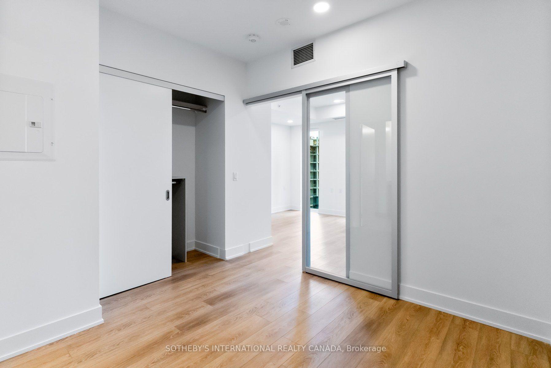 Photo 9 of Unit 3301, 200 Redpath Avenue, Toronto, Mount Pleasant East — HOMEH