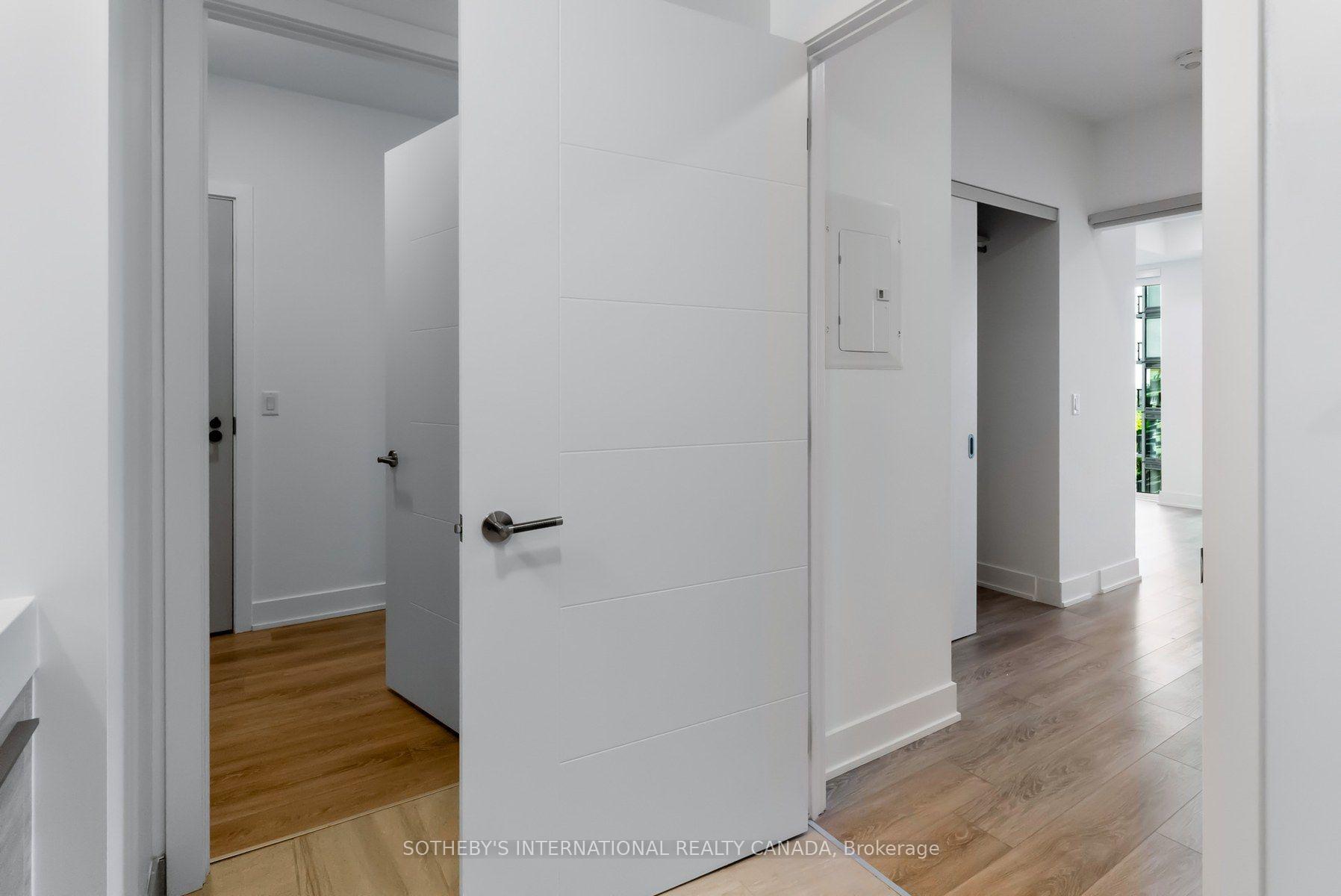 Photo 11 of Unit 3301, 200 Redpath Avenue, Toronto, Mount Pleasant East — HOMEH