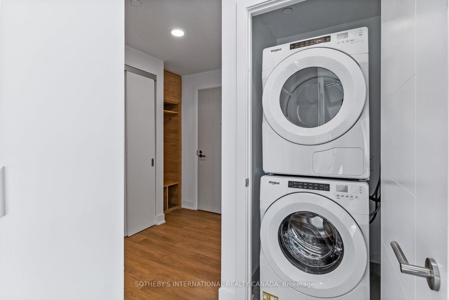 Photo 4 of Unit 1109, 200 Redpath Avenue, Toronto, Mount Pleasant East — HOMEH
