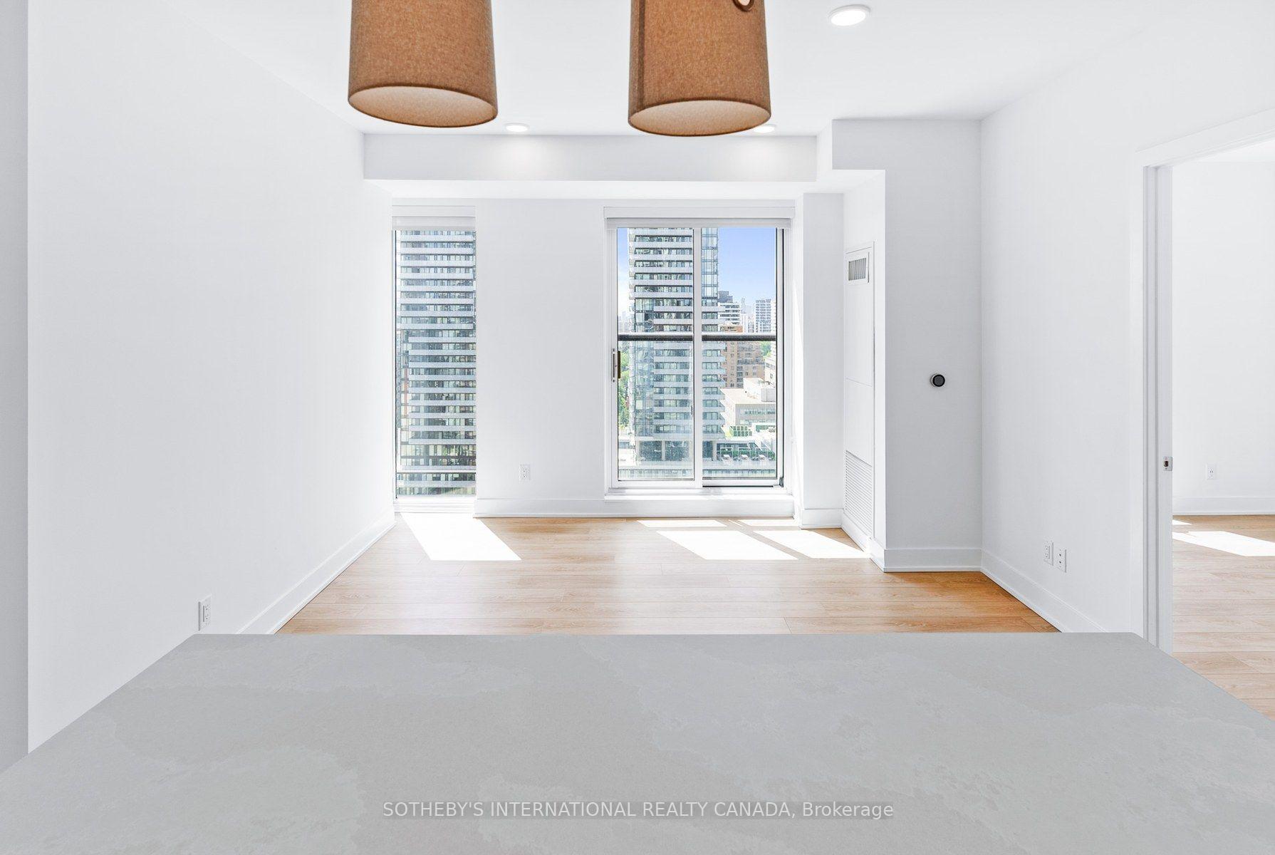 Photo 7 of Unit 1109, 200 Redpath Avenue, Toronto, Mount Pleasant East — HOMEH
