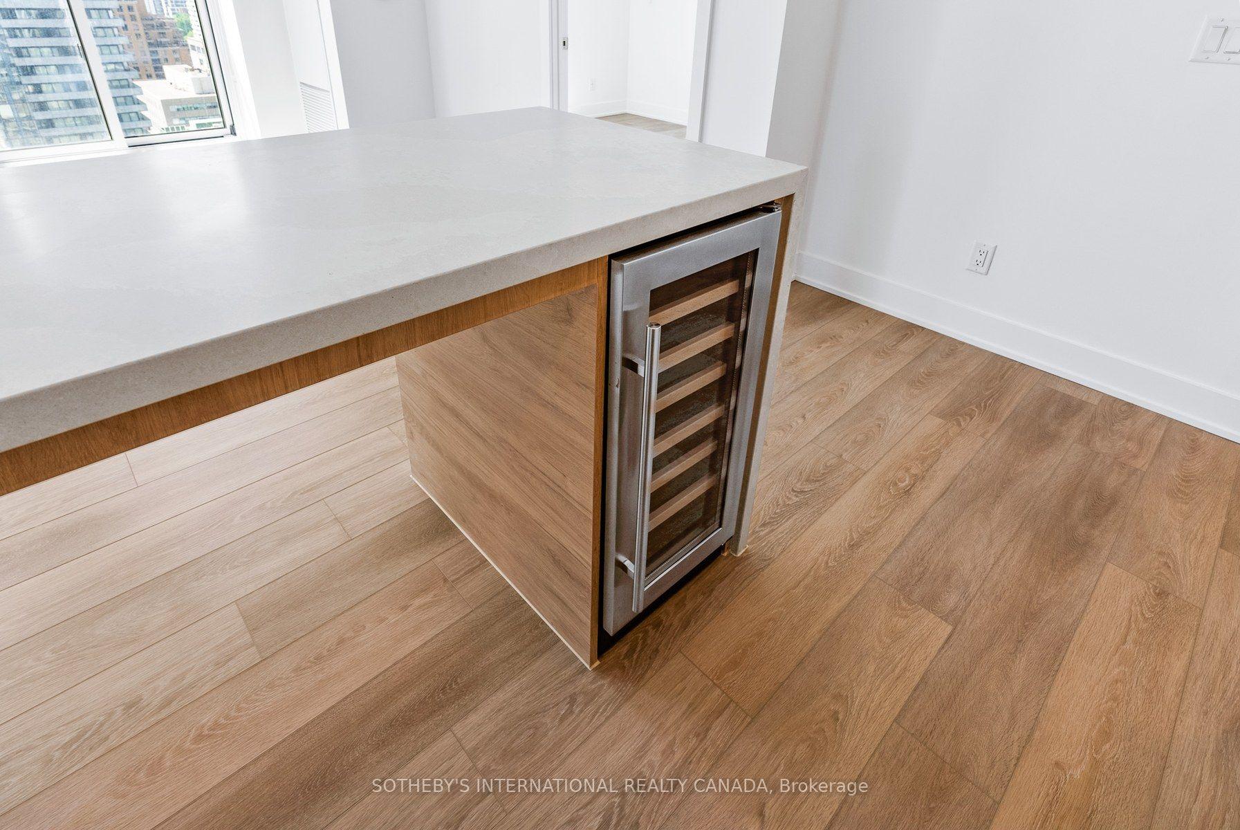 Photo 10 of Unit 1109, 200 Redpath Avenue, Toronto, Mount Pleasant East — HOMEH