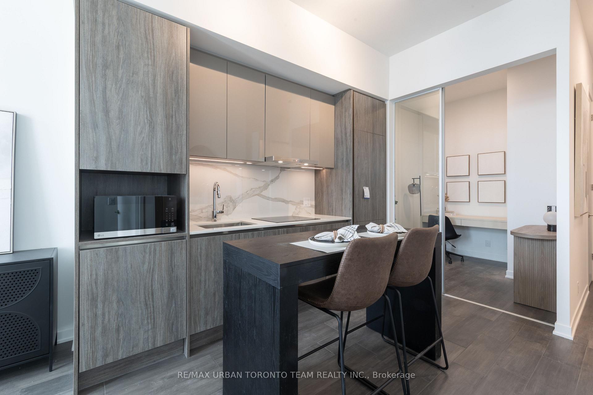Photo 3 of Unit PH09, 180 Front Street E, Toronto, Moss Park — HOMEH
