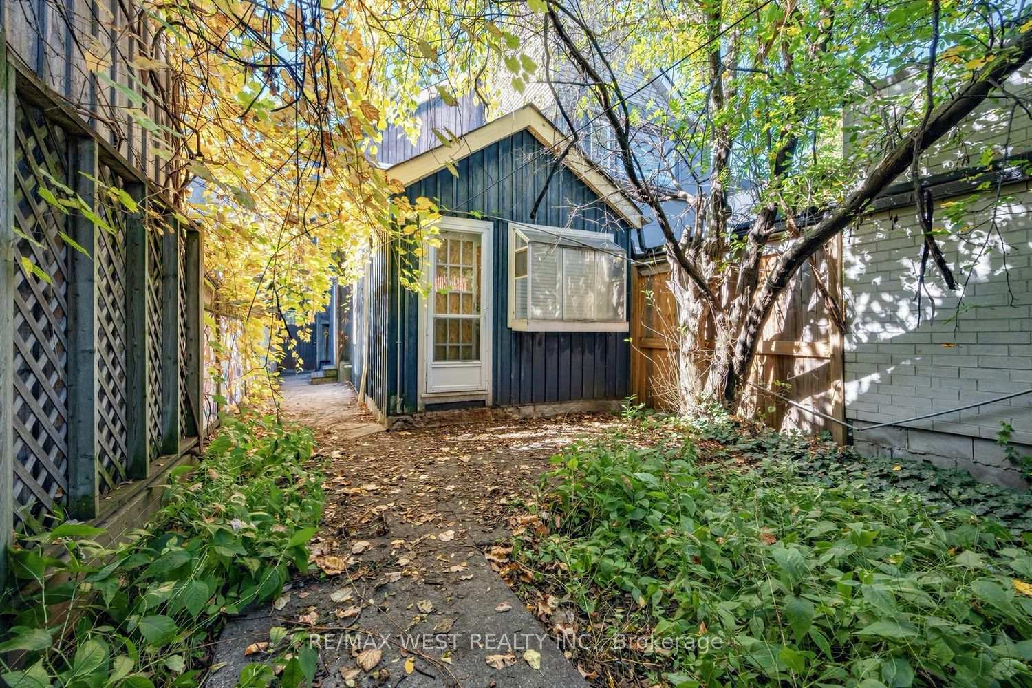 Photo 4 of 279 Brunswick Avenue, Toronto, University — HOMEH