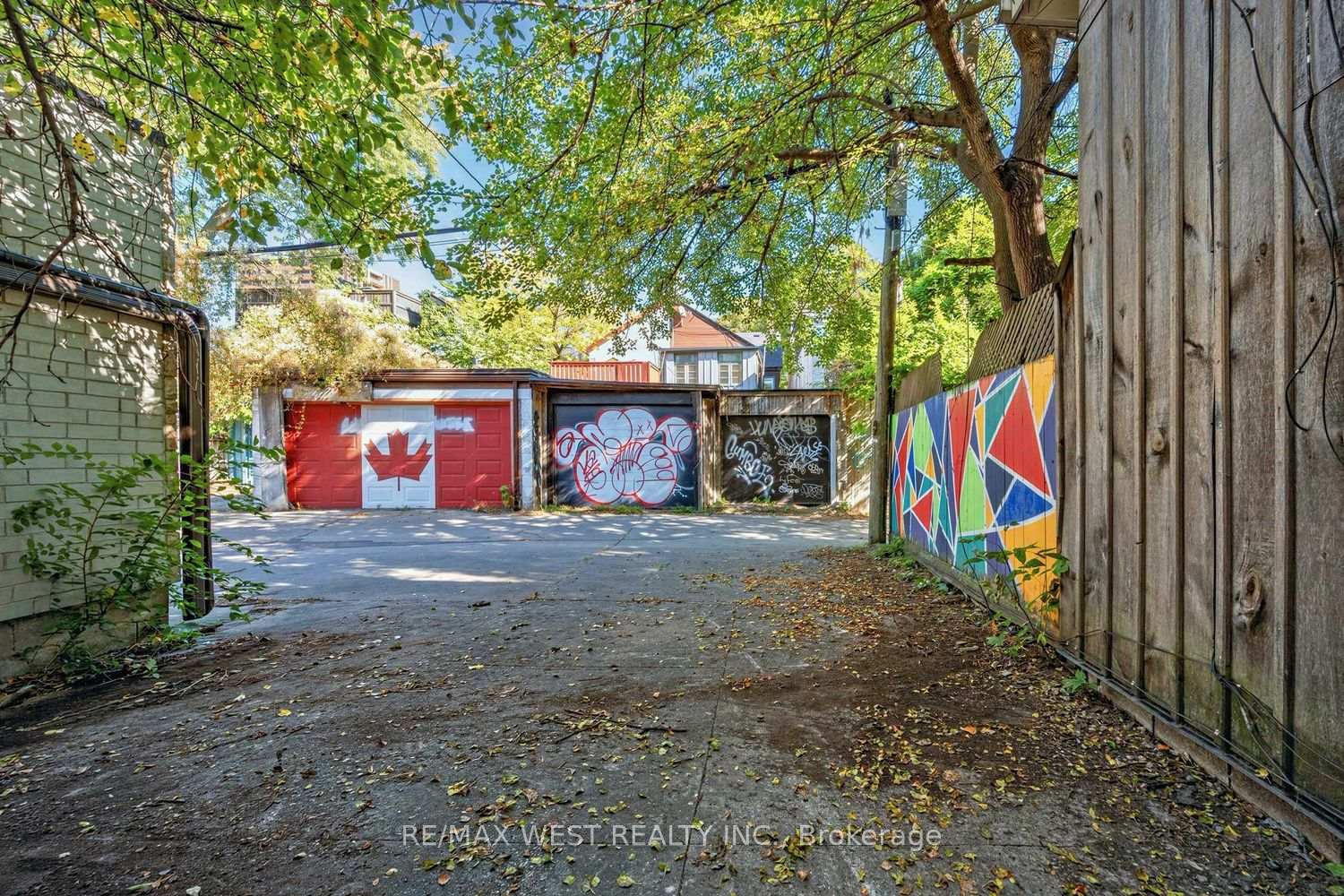 Photo 7 of 279 Brunswick Avenue, Toronto, University — HOMEH