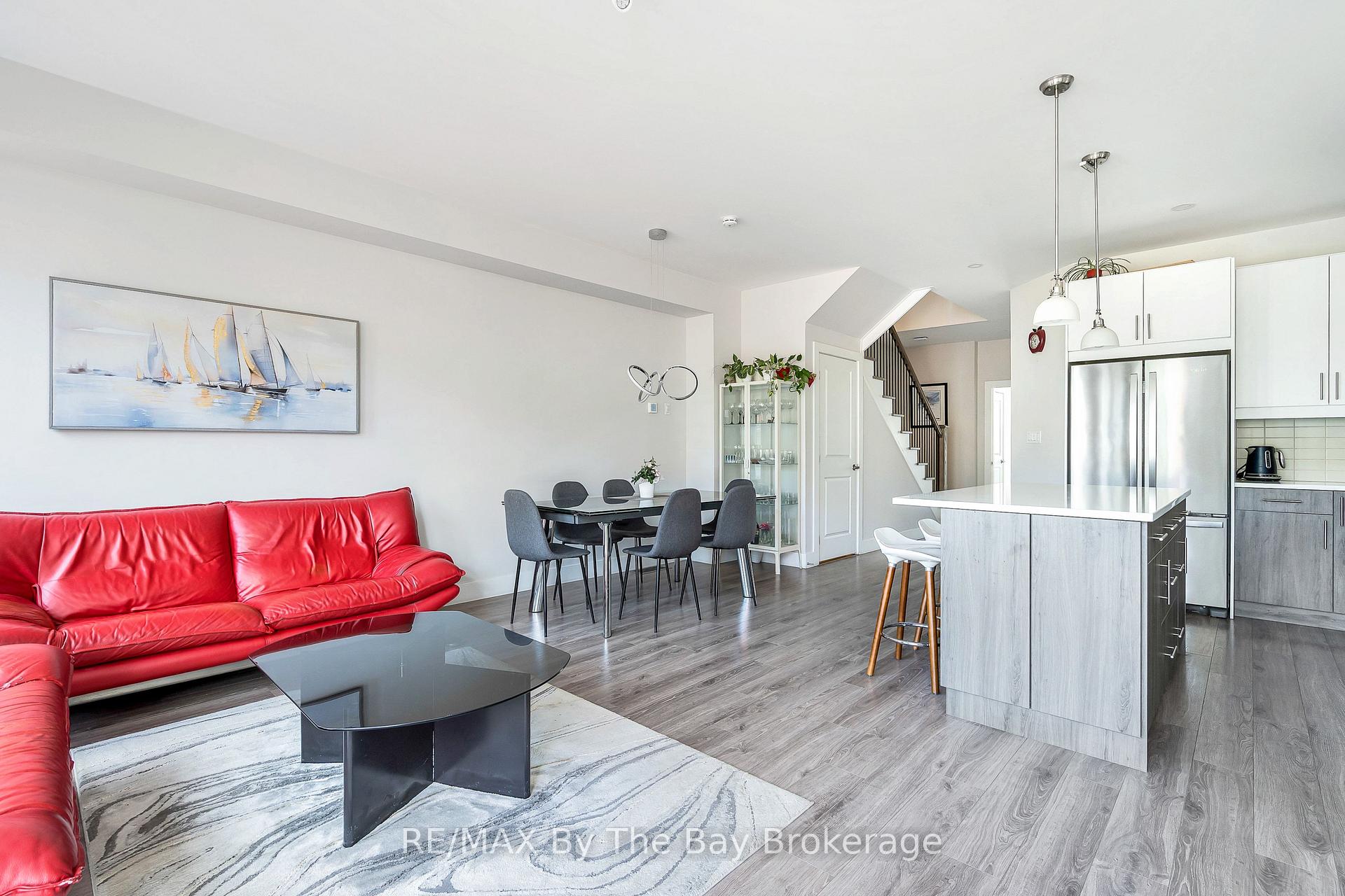 Photo 4 of 112 Sycamore Street, Blue Mountains — HOMEH