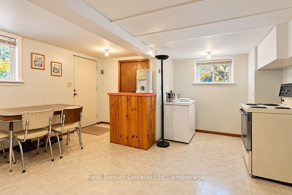 Photo 20 of 38 Deanlea Boulevard, Tiny, Rural Tiny — HOMEH