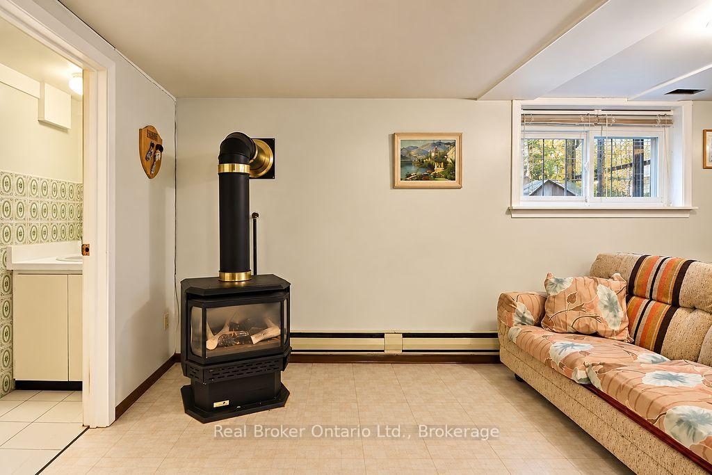 Photo 23 of 38 Deanlea Boulevard, Tiny, Rural Tiny — HOMEH