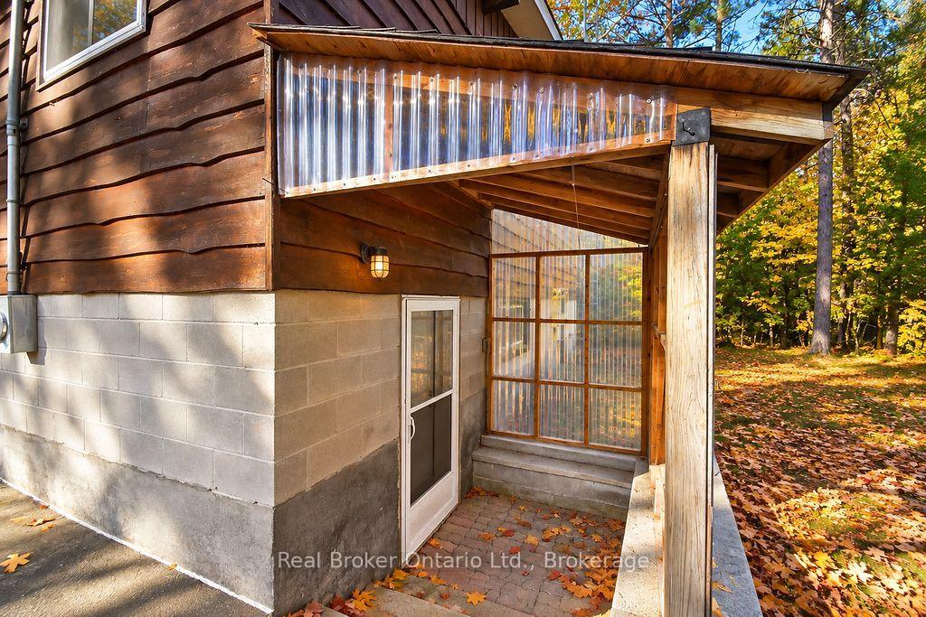Photo 27 of 38 Deanlea Boulevard, Tiny, Rural Tiny — HOMEH