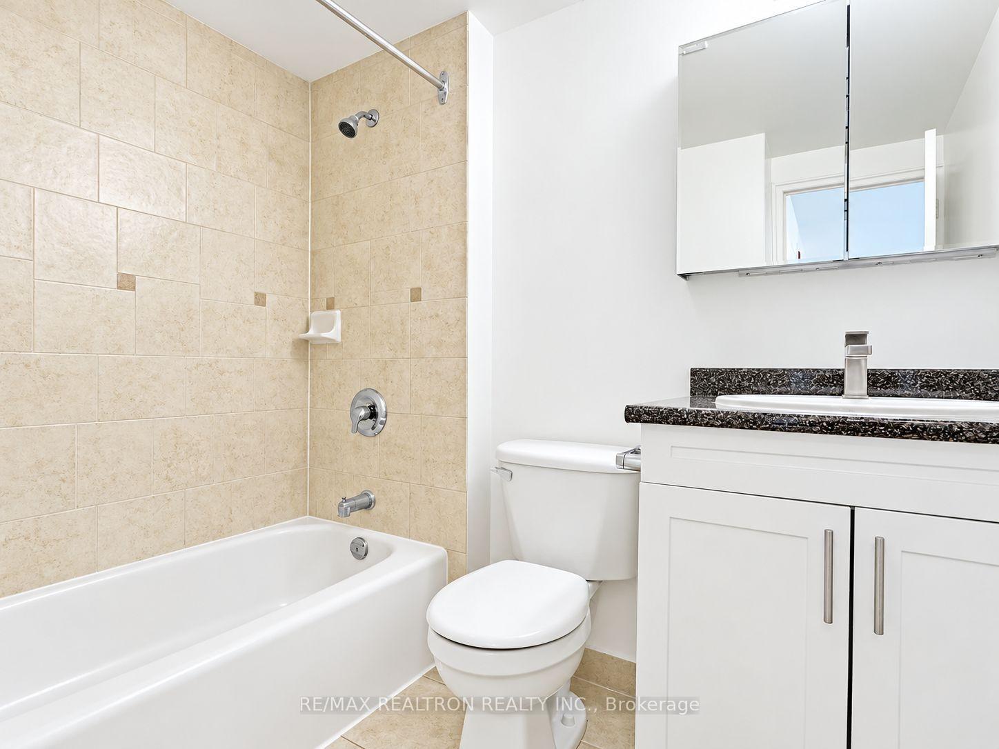 Photo 9 of Unit 804, 10 Shallmar Boulevard, Toronto, Forest Hill North — HOMEH