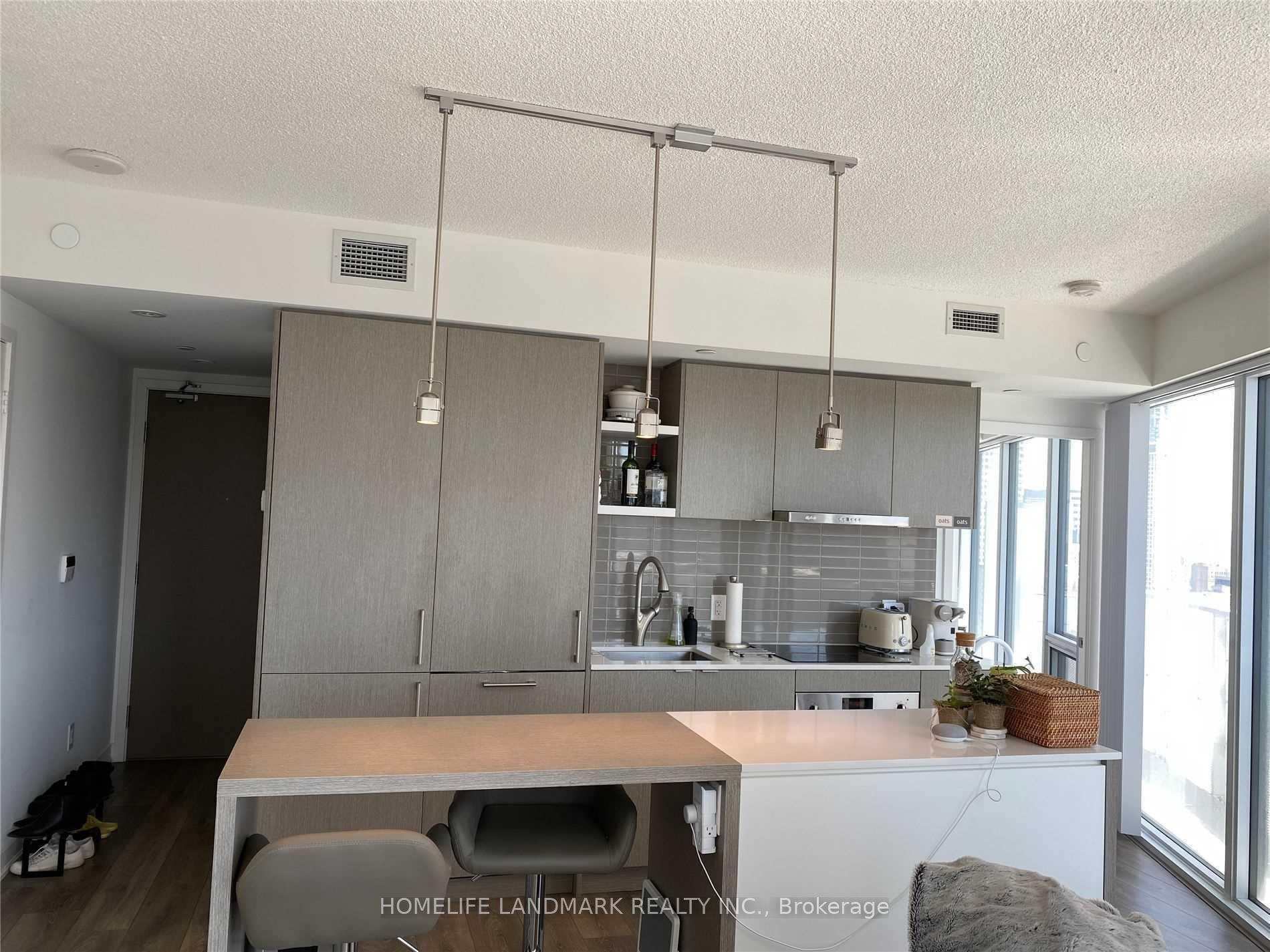 Photo 4 of Unit 3107, 100 Harbour Street, Toronto, Waterfront Communities — HOMEH