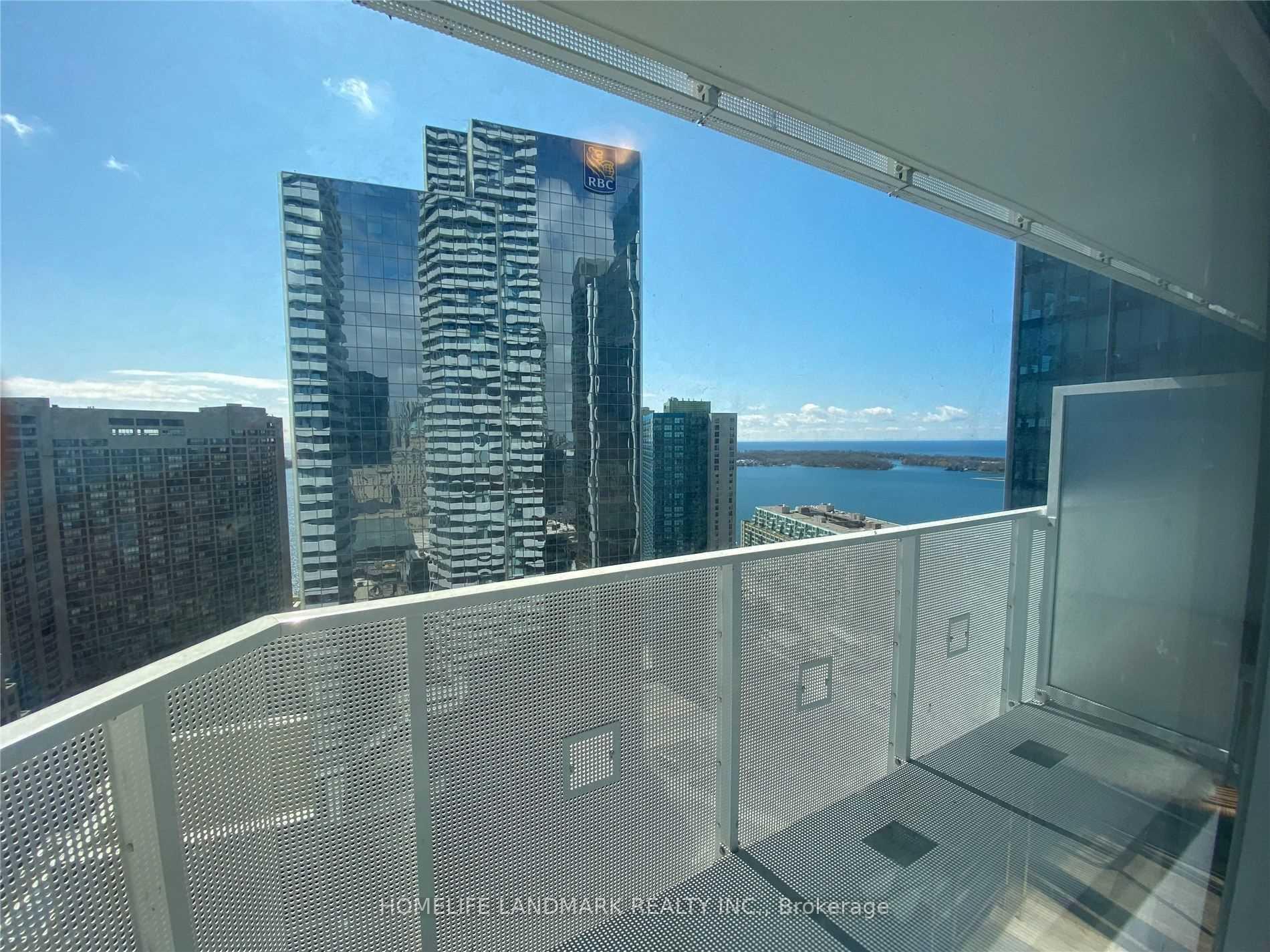 Photo 10 of Unit 3107, 100 Harbour Street, Toronto, Waterfront Communities — HOMEH