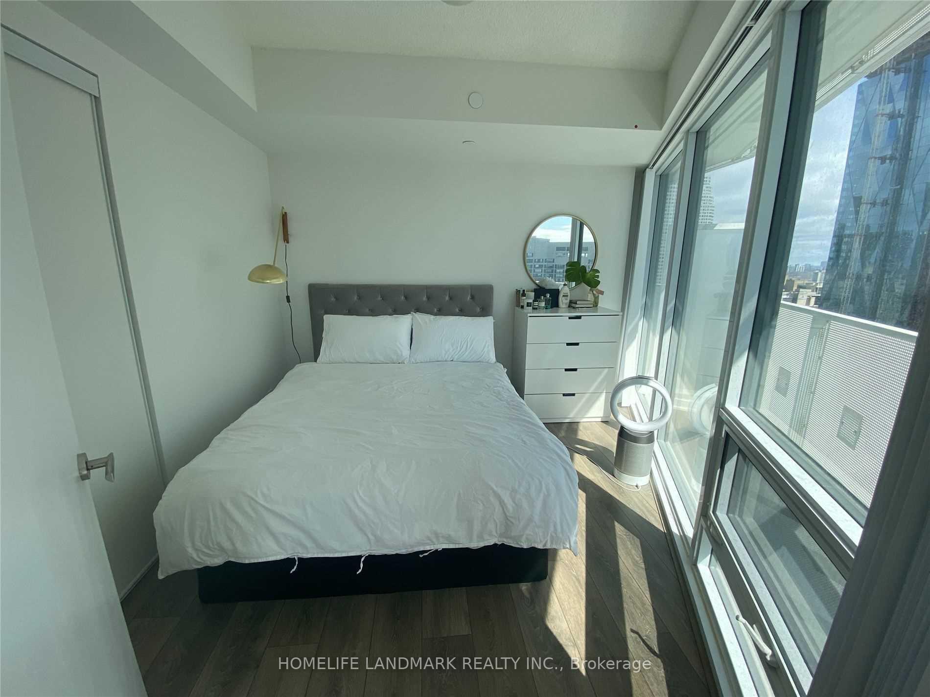 Photo 12 of Unit 3107, 100 Harbour Street, Toronto, Waterfront Communities — HOMEH