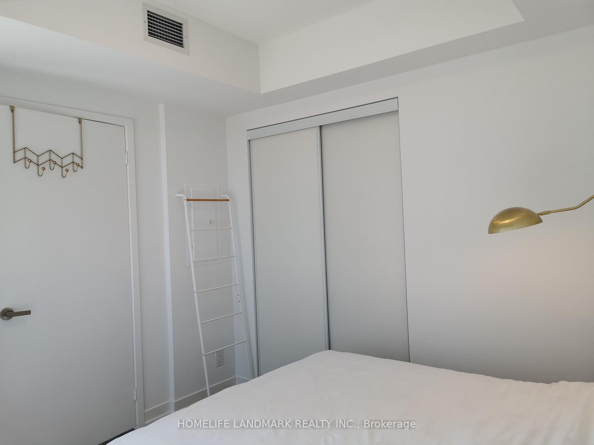 Photo 14 of Unit 3107, 100 Harbour Street, Toronto, Waterfront Communities — HOMEH