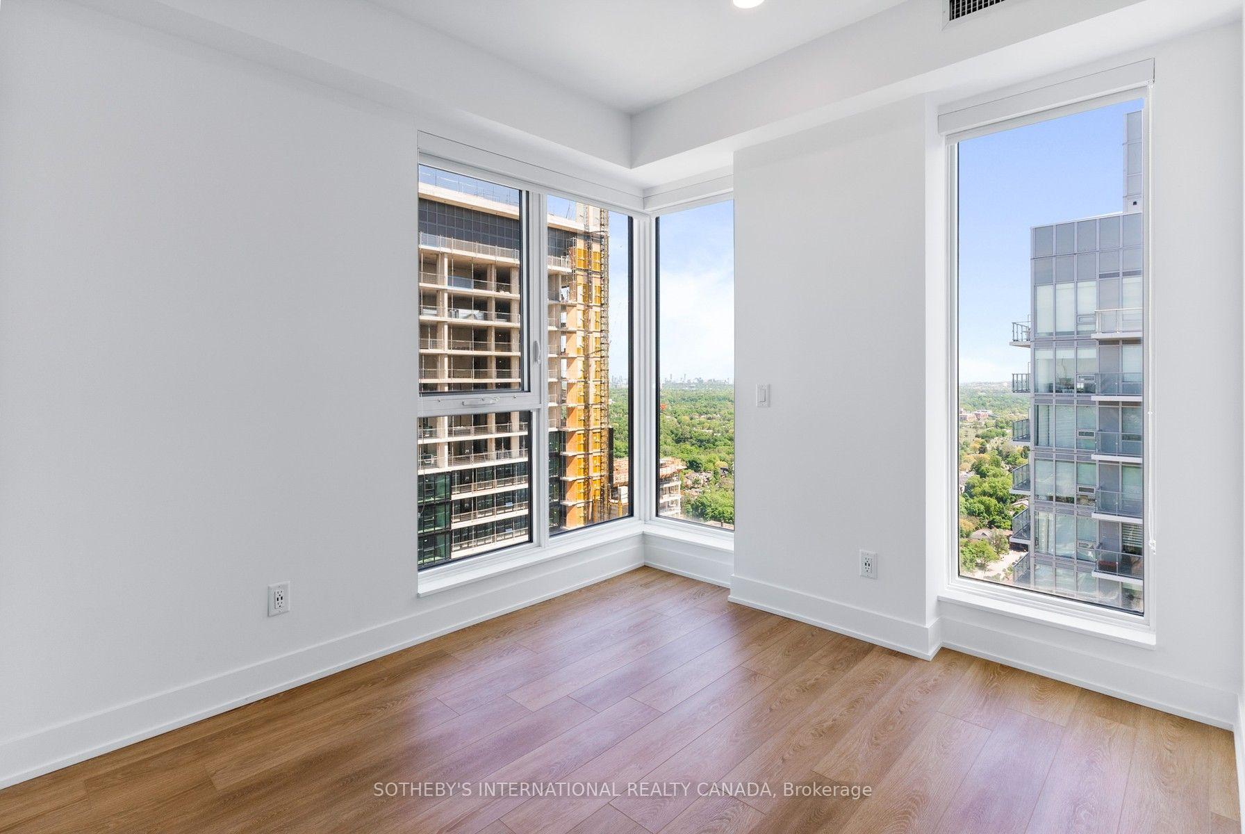 Photo 12 of Unit 2004, 200 Redpath Avenue, Toronto, Mount Pleasant East — HOMEH