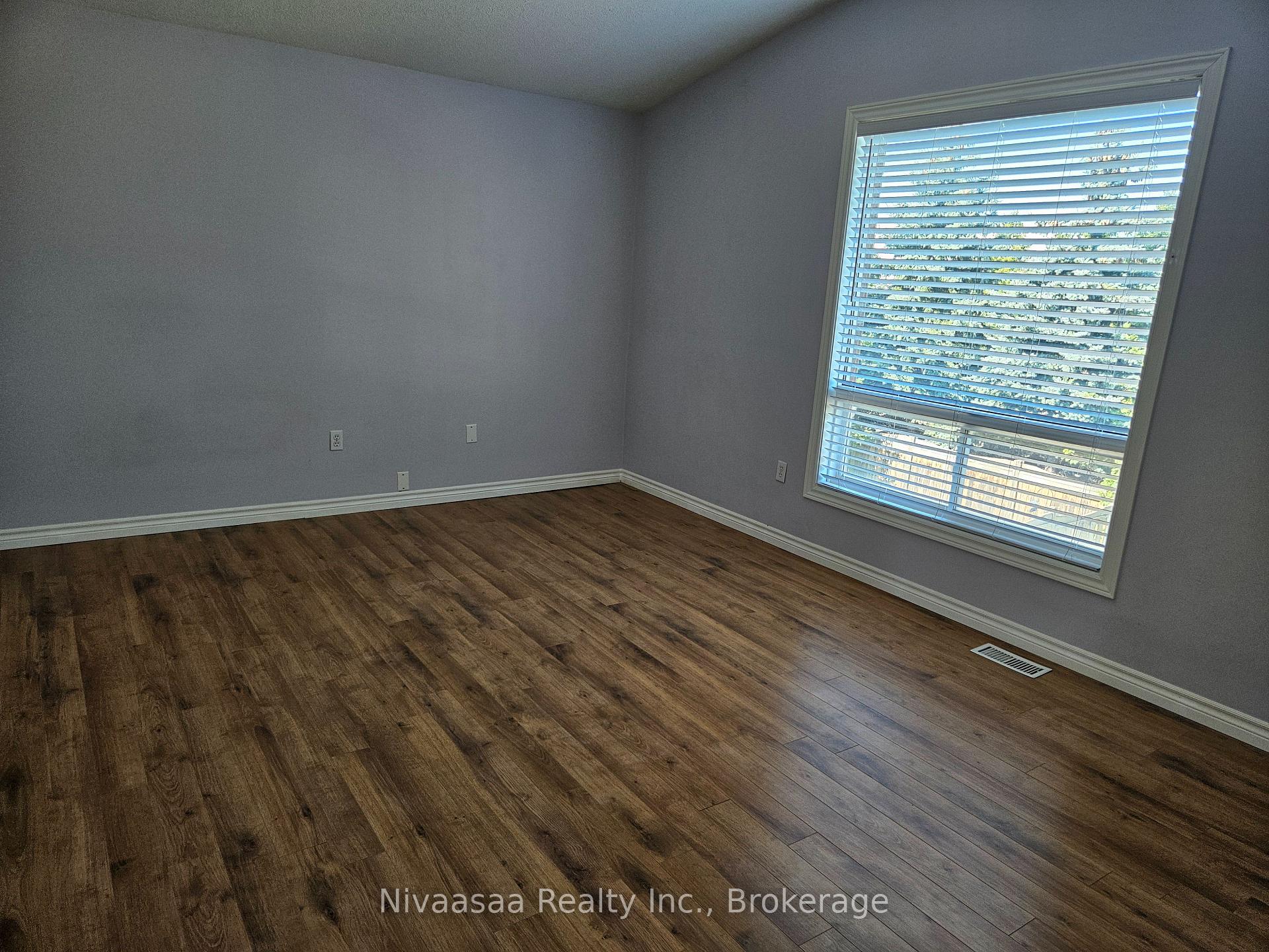 Photo 15 of 926 Ledbury Crescent, Mississauga, East Credit — HOMEH